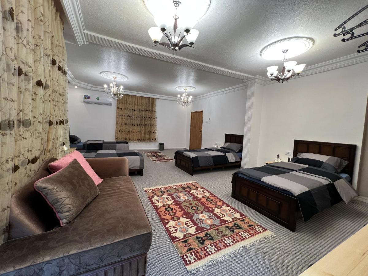 Euphoria Guest House Wadi Musa Esterno foto
