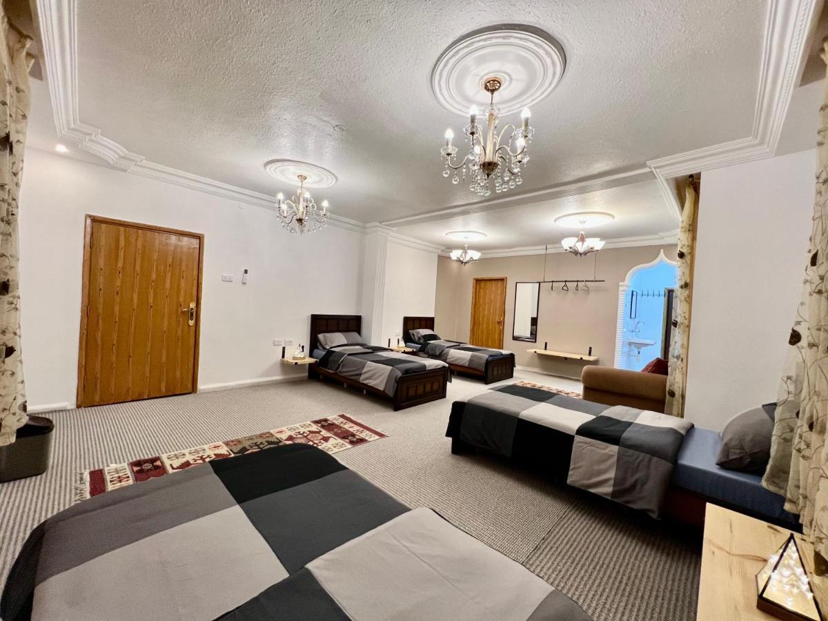 Euphoria Guest House Wadi Musa Esterno foto