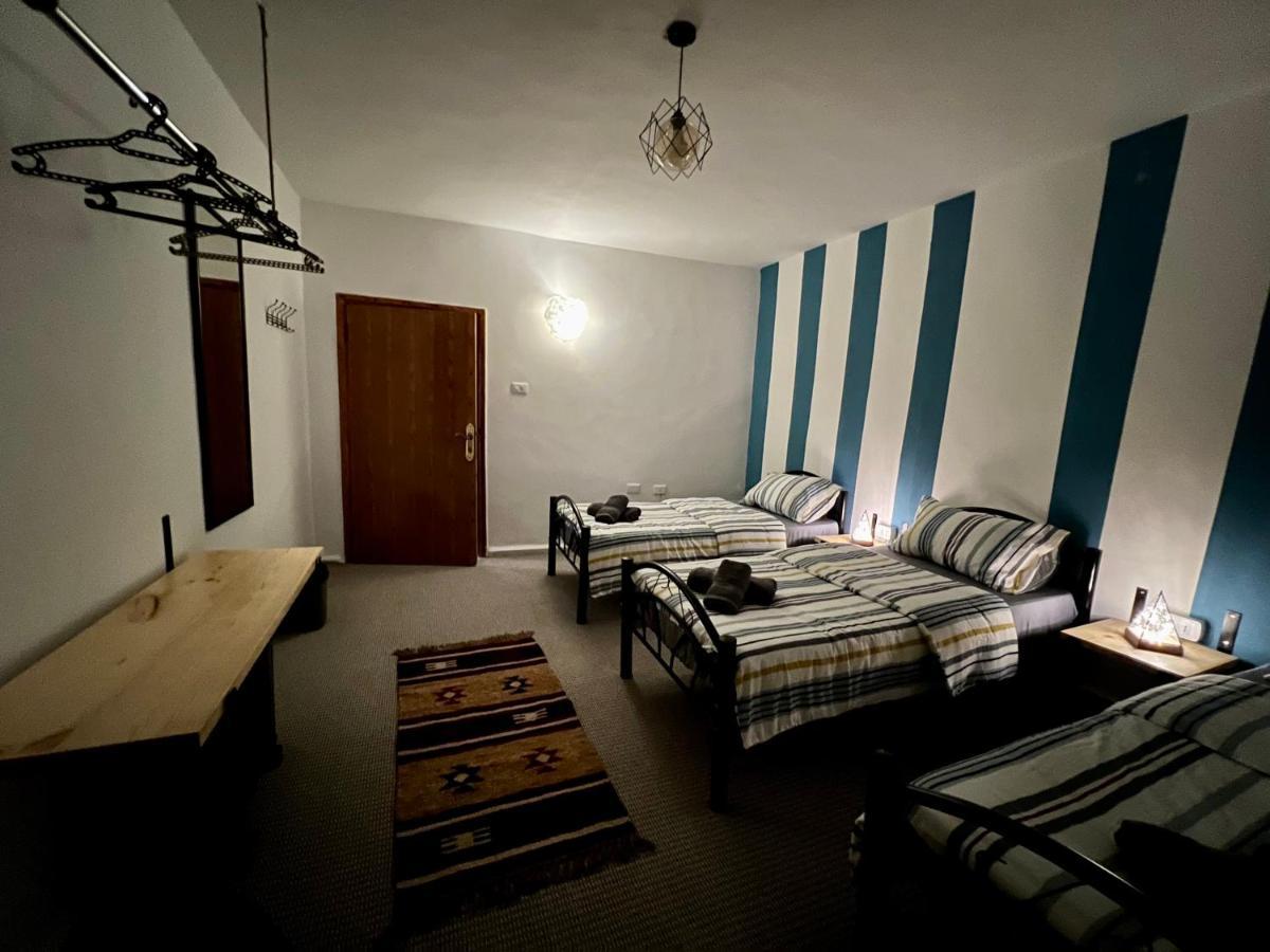 Euphoria Guest House Wadi Musa Esterno foto
